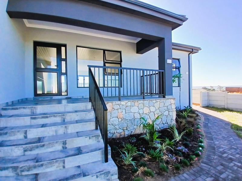 3 Bedroom Property for Sale in Stilbaai Wes Western Cape